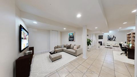 Photo 25 at 7 Rockview Gardens, Concord, Vaughan
