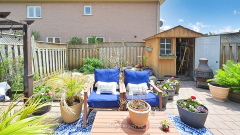 Photo 27 at 7 Rockview Gardens, Concord, Vaughan