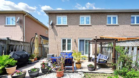 Photo 29 at 7 Rockview Gardens, Concord, Vaughan