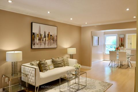 Photo 3 at 100 Nettlecreek Crescent, Milliken, Toronto