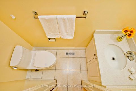 Photo 15 at 100 Nettlecreek Crescent, Milliken, Toronto