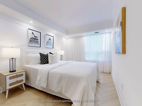Photo 18 at 401 - 11 Townsgate Drive, Yorkhill, Vaughan