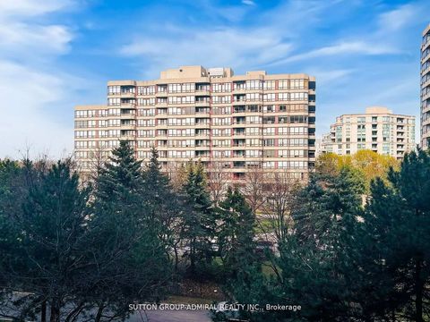Photo 25 at 401 - 11 Townsgate Drive, Yorkhill, Vaughan