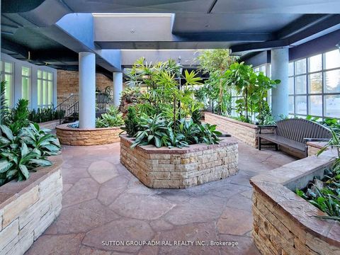 Photo 30 at 401 - 11 Townsgate Drive, Yorkhill, Vaughan