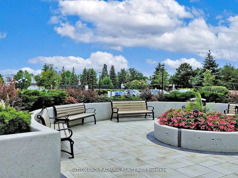 Photo 35 at 401 - 11 Townsgate Drive, Yorkhill, Vaughan