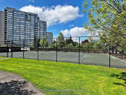 Photo 40 at 401 - 11 Townsgate Drive, Yorkhill, Vaughan