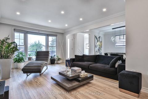 Photo 6 at 21 Avon Crescent, East Woodbridge, Vaughan