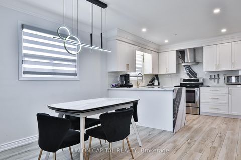 Photo 9 at 21 Avon Crescent, East Woodbridge, Vaughan