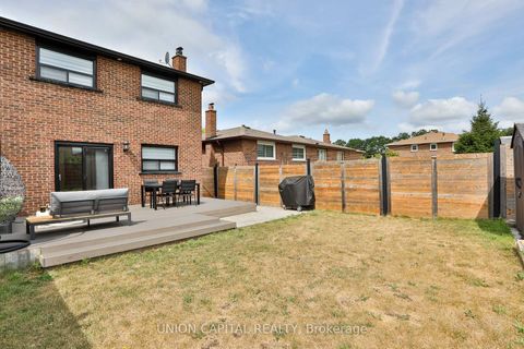 Photo 40 at 21 Avon Crescent, East Woodbridge, Vaughan