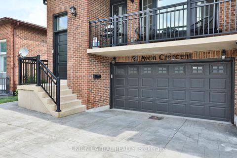 Photo 48 at 21 Avon Crescent, East Woodbridge, Vaughan