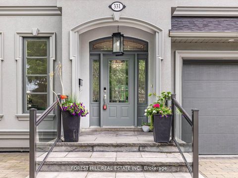 Photo 2 at 331 Connaught Avenue, Newtonbrook West, Toronto
