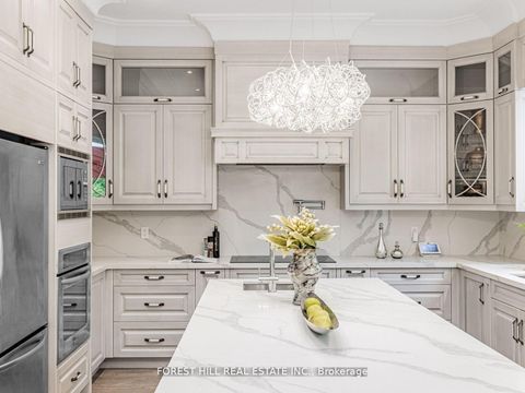 Photo 13 at 331 Connaught Avenue, Newtonbrook West, Toronto