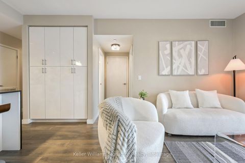 Photo 7 at 219 - 168 Sabina Drive, GO Glenorchy, Oakville