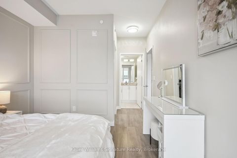 Photo 13 at 219 - 168 Sabina Drive, GO Glenorchy, Oakville