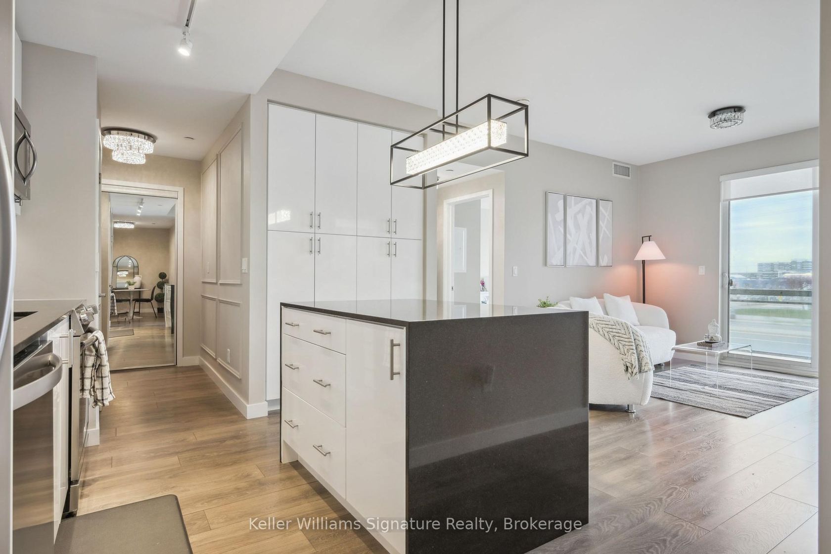 219 - 168 Sabina Drive, GO Glenorchy, Oakville 