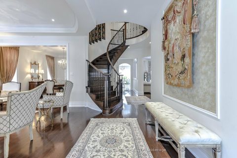 Photo 6 at 107 Headwind Boulevard, Vellore Village, Vaughan