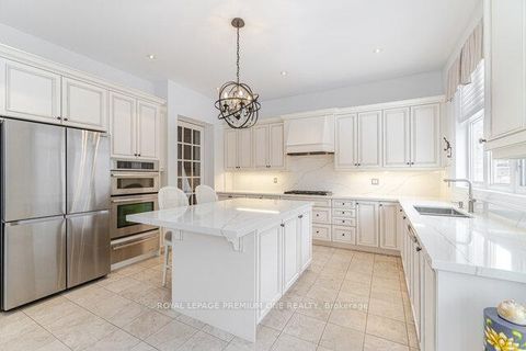 Photo 20 at 107 Headwind Boulevard, Vellore Village, Vaughan