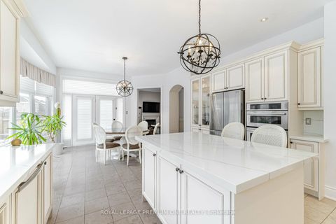 Photo 21 at 107 Headwind Boulevard, Vellore Village, Vaughan