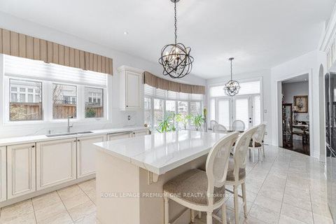 Photo 24 at 107 Headwind Boulevard, Vellore Village, Vaughan
