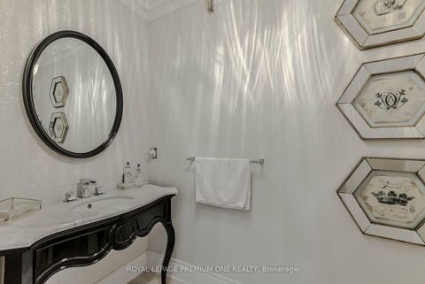 Photo 25 at 107 Headwind Boulevard, Vellore Village, Vaughan