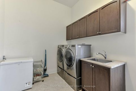 Photo 26 at 107 Headwind Boulevard, Vellore Village, Vaughan