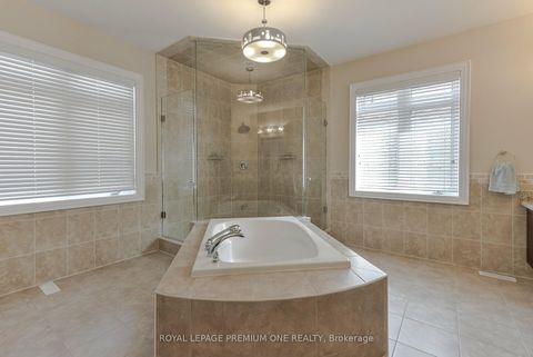 Photo 34 at 107 Headwind Boulevard, Vellore Village, Vaughan