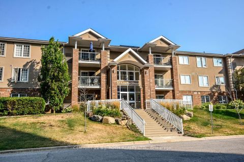 Photo 2 at 15 - 43 Coulter Street, Sunnidale, Barrie Photo 2 at 15 - 43 Coulter Street, Sunnidale, Barrie
