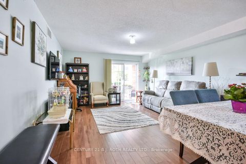 Photo 5 at 15 - 43 Coulter Street, Sunnidale, Barrie Photo 5 at 15 - 43 Coulter Street, Sunnidale, Barrie