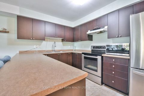 Photo 9 at 15 - 43 Coulter Street, Sunnidale, Barrie Photo 9 at 15 - 43 Coulter Street, Sunnidale, Barrie