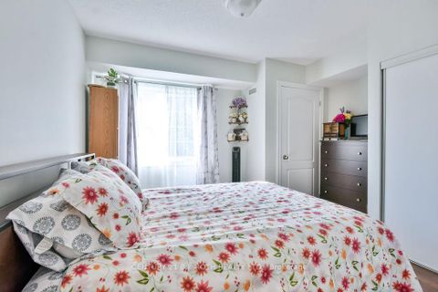 Photo 10 at 15 - 43 Coulter Street, Sunnidale, Barrie Photo 10 at 15 - 43 Coulter Street, Sunnidale, Barrie
