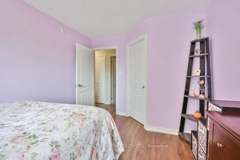Photo 13 at 15 - 43 Coulter Street, Sunnidale, Barrie
