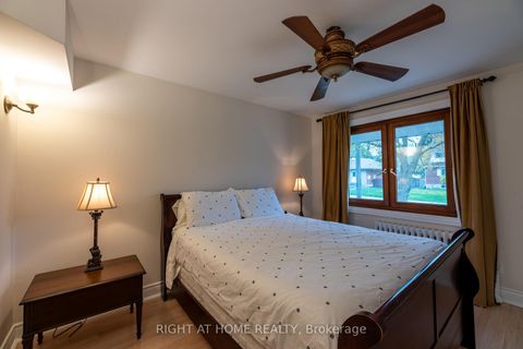 Photo 10 at 120 Wright Street, Mill Pond, Richmond Hill