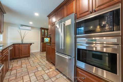 Photo 14 at 120 Wright Street, Mill Pond, Richmond Hill