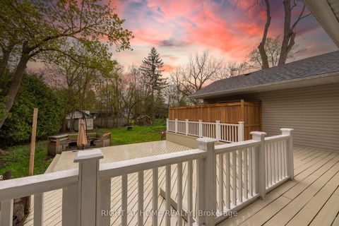 Photo 23 at 120 Wright Street, Mill Pond, Richmond Hill