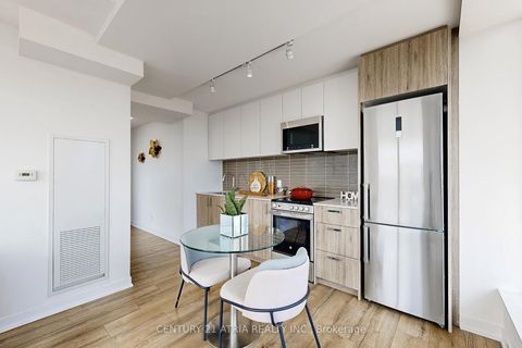 Photo 11 at 607 - 1787 St Clair Avenue, Pellam Park, Toronto