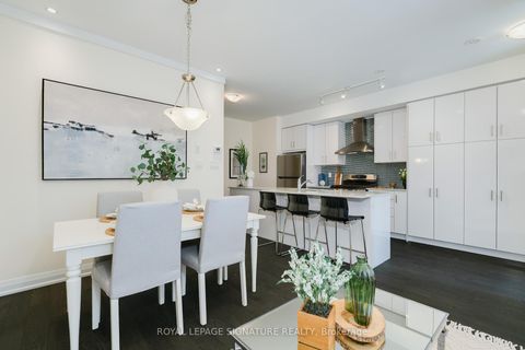 Photo 3 at 27 - 1972 Victoria Park Avenue, Donalda, Toronto