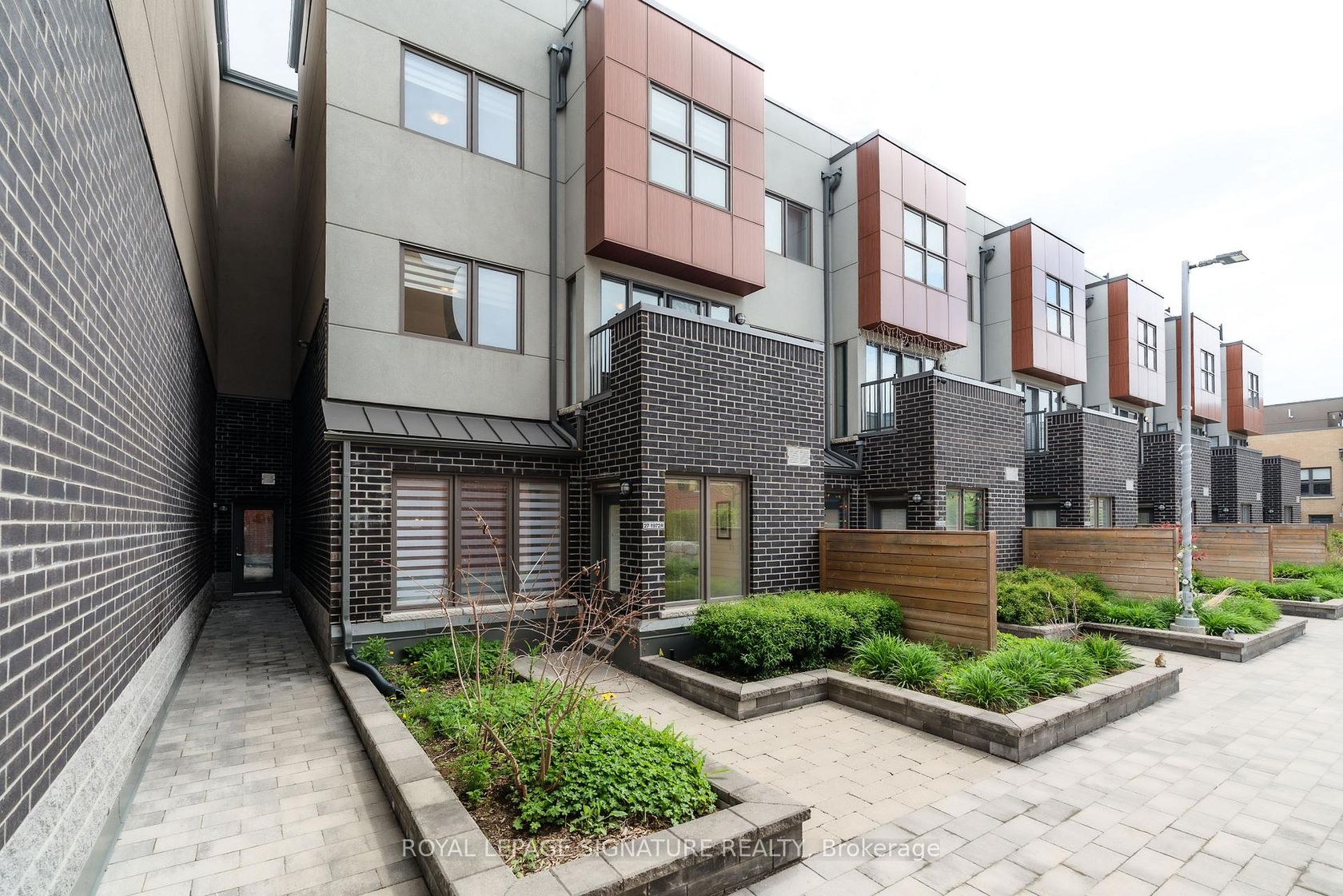 27 - 1972 Victoria Park Avenue, Donalda, Toronto 