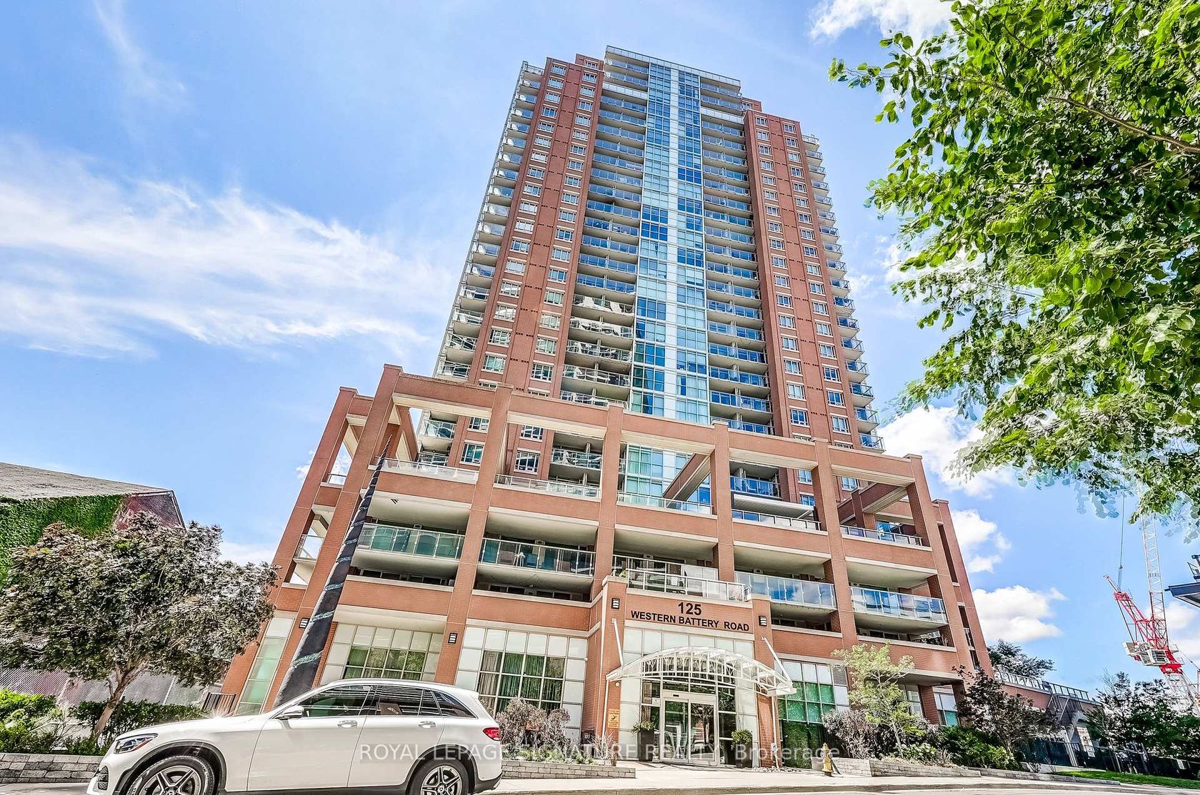 210 - 125 Western Battery Road, Niagara, Toronto 
