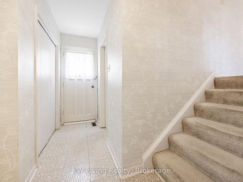 Photo 4 at 26 Goodview Road, Don Valley Village, Toronto