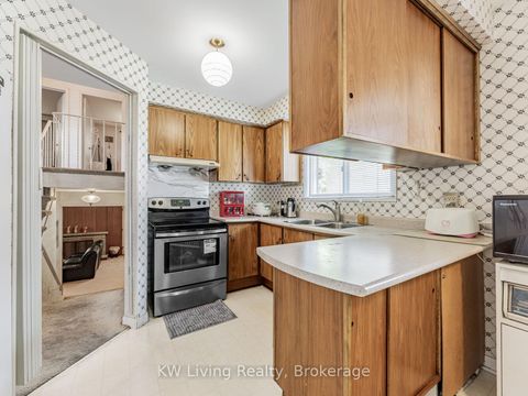 Photo 9 at 26 Goodview Road, Don Valley Village, Toronto