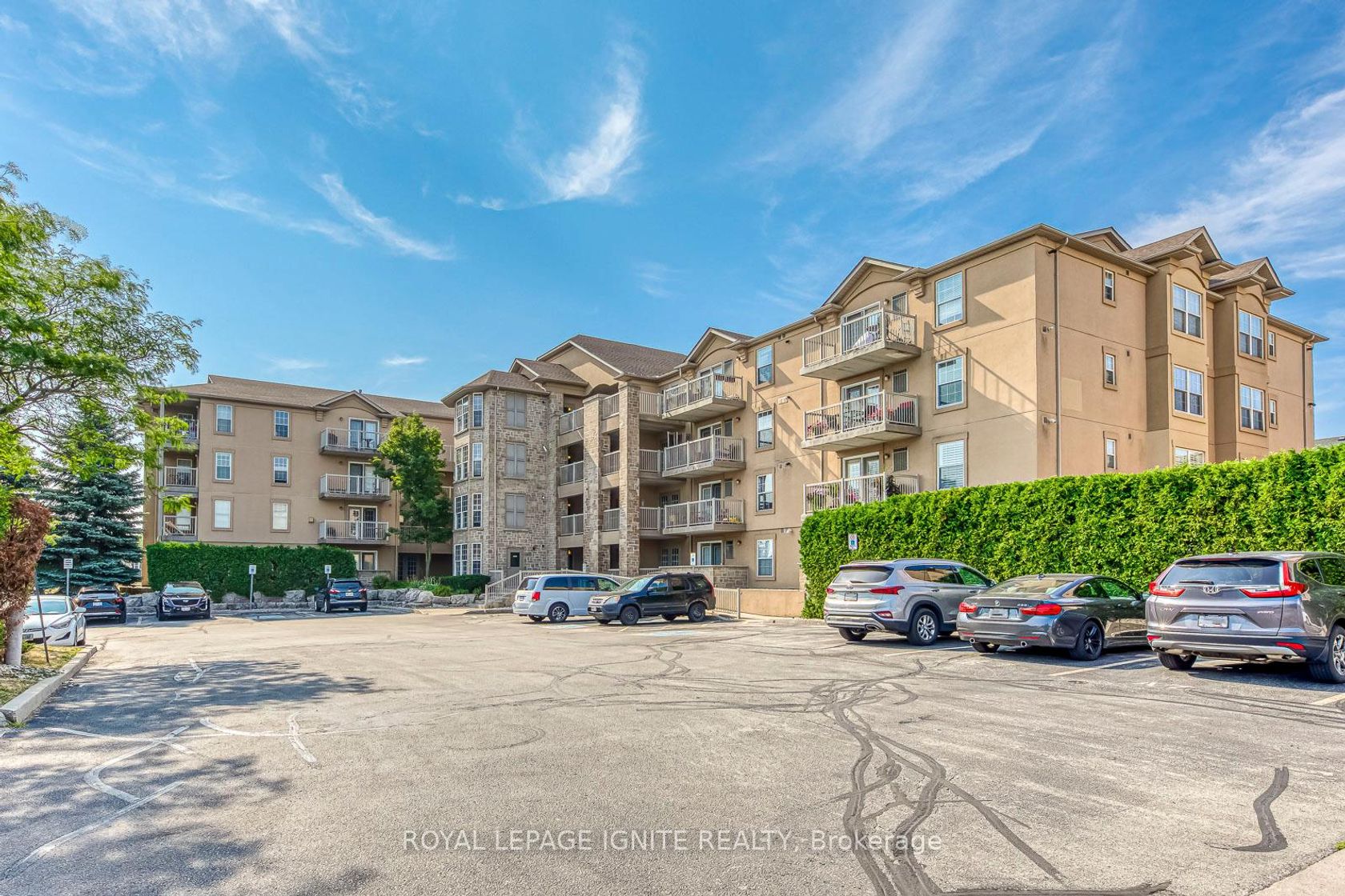 211 - 1820 Walkers Line, Palmer, Burlington 