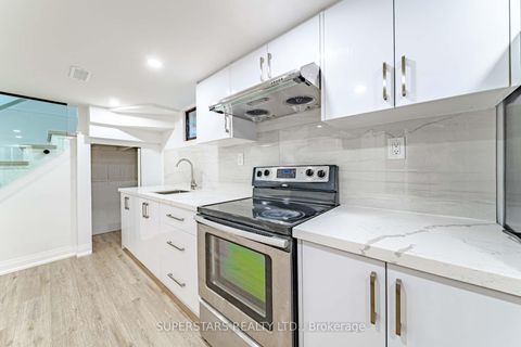 Photo 18 at 88 Castle Hill Drive, L'Amoreaux, Toronto