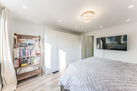 Photo 29 at 397 Kingston Road, The Beaches, Toronto