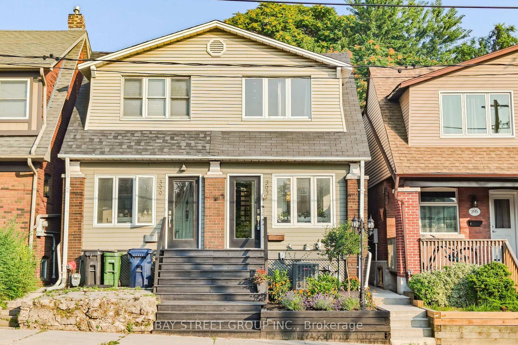 397 Kingston Road, The Beaches, Toronto by Loree Meneguzzi Real Estate 397 Kingston Road, The Beaches, Toronto