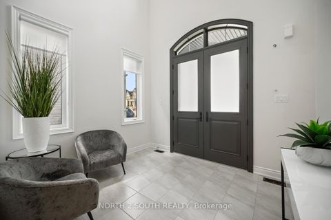 Photo 3 at 25 Pine Heights Drive, Vellore Village, Vaughan