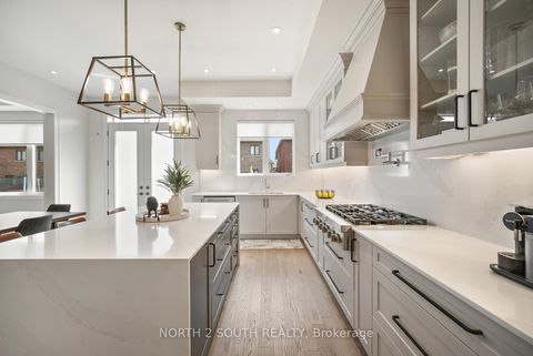 Photo 11 at 25 Pine Heights Drive, Vellore Village, Vaughan