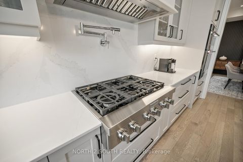Photo 16 at 25 Pine Heights Drive, Vellore Village, Vaughan