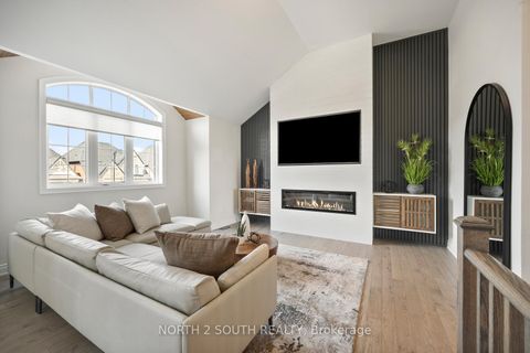 Photo 25 at 25 Pine Heights Drive, Vellore Village, Vaughan