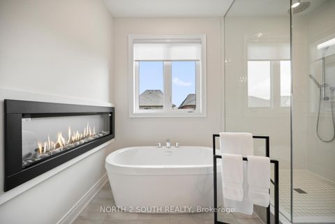 Photo 35 at 25 Pine Heights Drive, Vellore Village, Vaughan