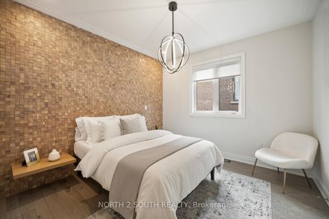 Photo 37 at 25 Pine Heights Drive, Vellore Village, Vaughan